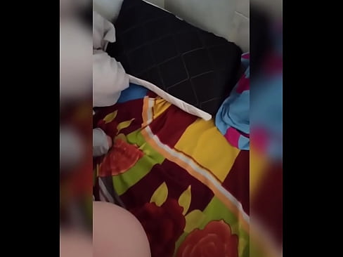 ❤️ Sambýlismaður minn er einn heima því maðurinn hennar fer í frí og ég nota tækifærið til að ríða henni og fylla rassinn á henni af mjólk ❌ Bara klám hjá okkur ️❤